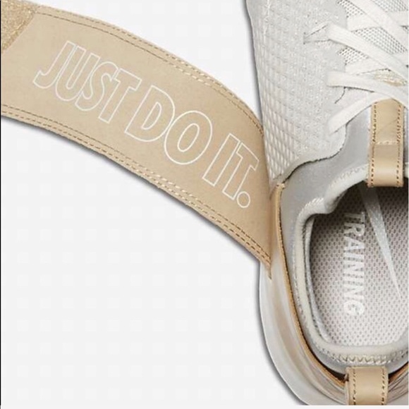 NWT Nike Air Zoom strong  - Picture 7 of 8